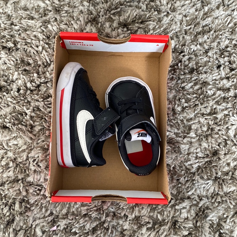 Boys infant 4C Nike sneakers